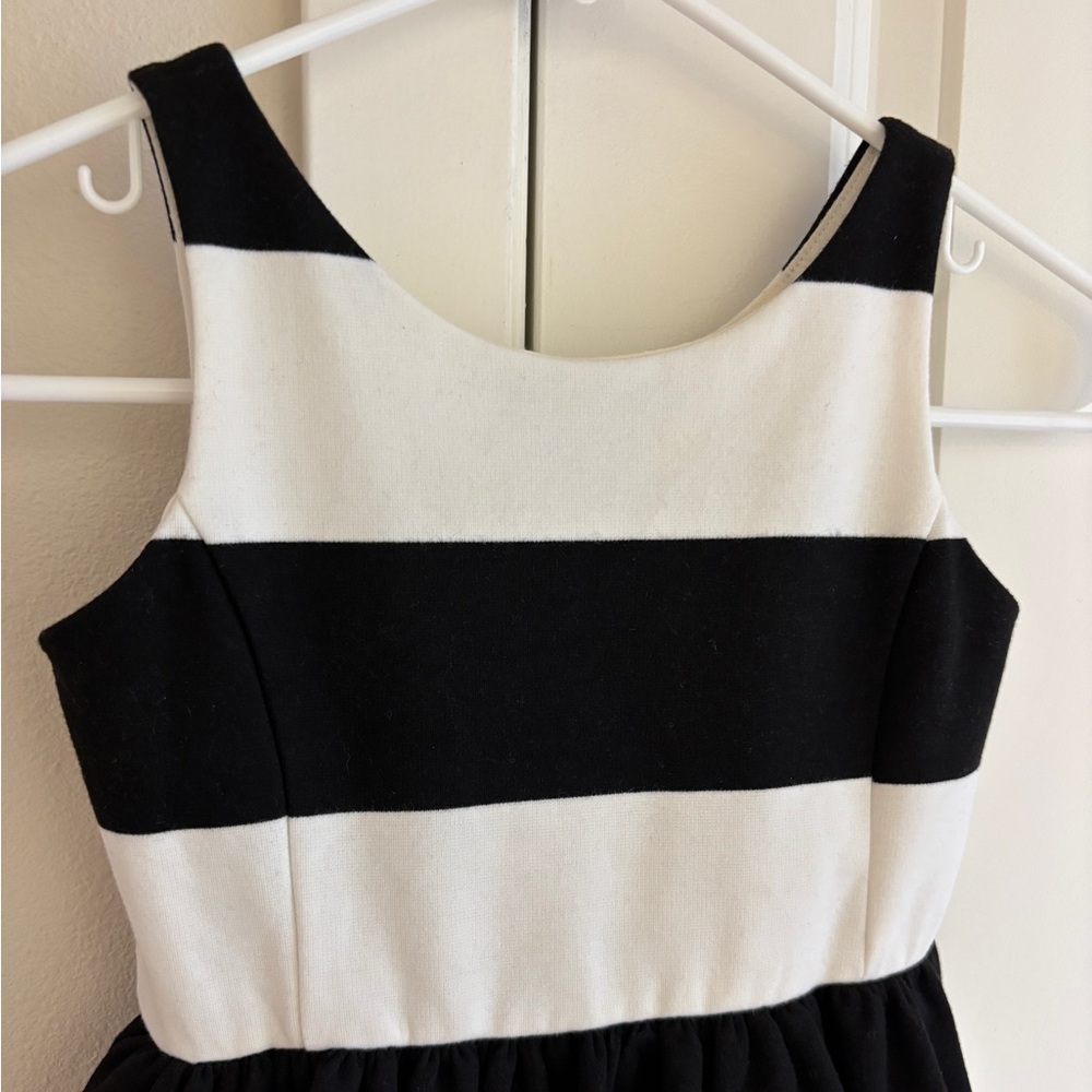 Polo Ralph Lauren Striped Fit n Flare Ponte Dress, Sleeveless Size 6 Black White - Picture 4 of 8
